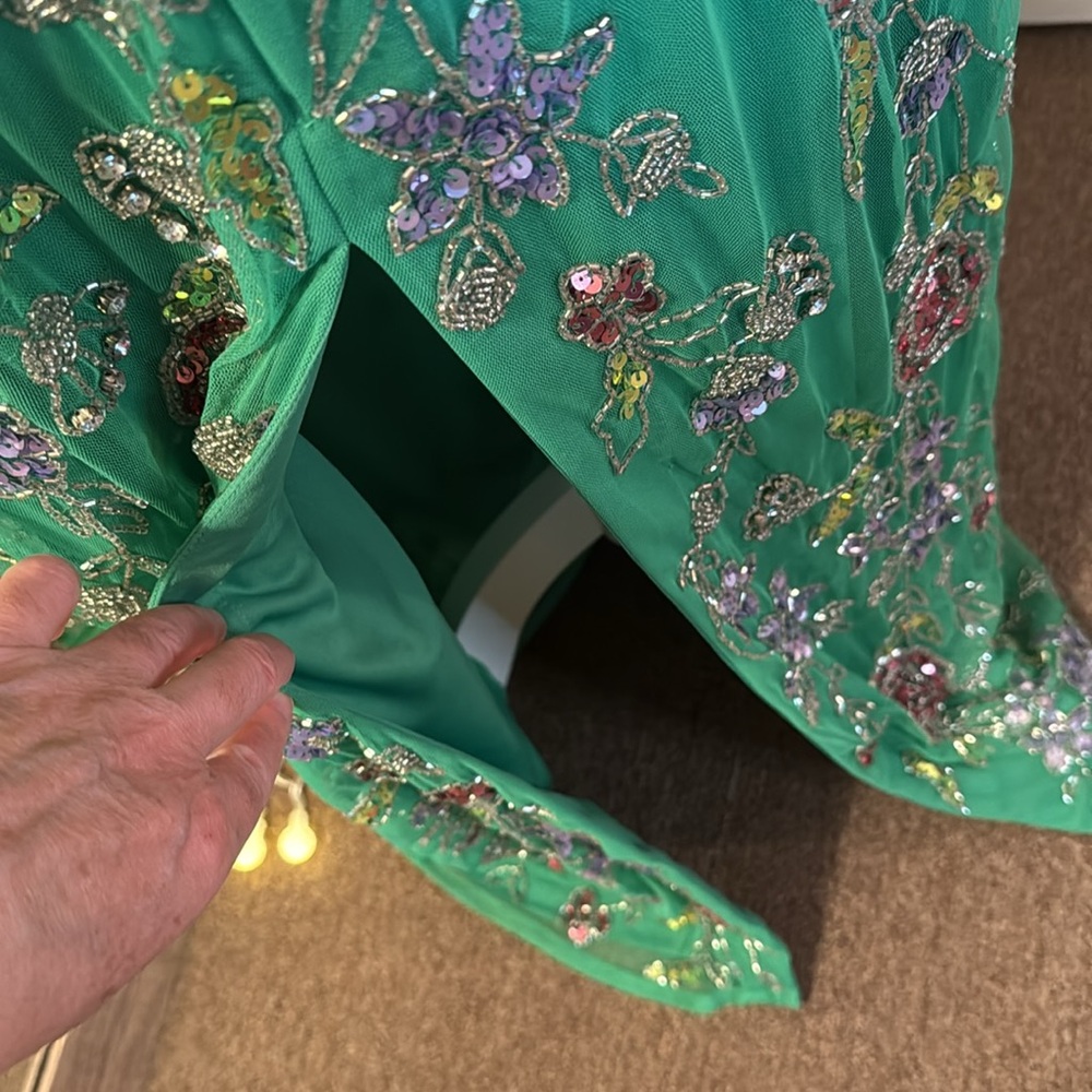 MAC DUGGAL
Hand Beaded Floral Gown with Beaded Spaghetti Straps - Picture 14 of 17